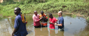 Leia mais sobre o artigo Uganda: Desafios e batismo em campo de refugiados